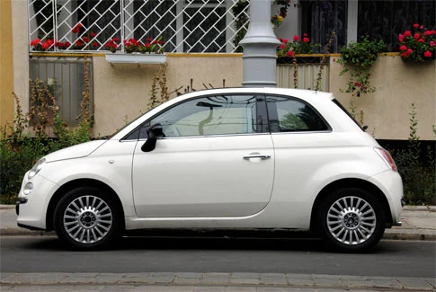 fiat 500 weißer Fiat 500 – Beispiel für Gebrauchtwagenankauf Herdecke